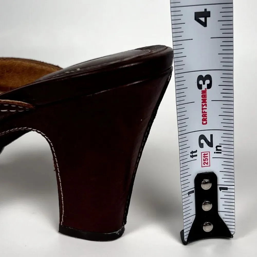 Clarks Sz 7M Artisan Tiga Leather Strappy Brown Heels Sandals Open Toe - Picture 9 of 9